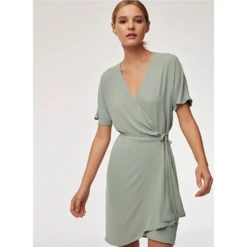 Aritzia Babaton Wallace Flowy Self-tie Lightweight Wrap Dress XS Green Lined